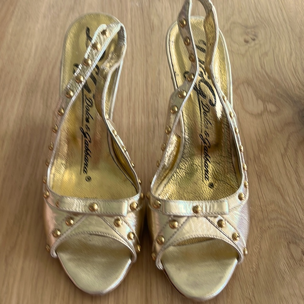 Dolce and Gabbana gold strappy pumps